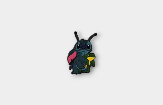 Insigna Stitch si broscuta